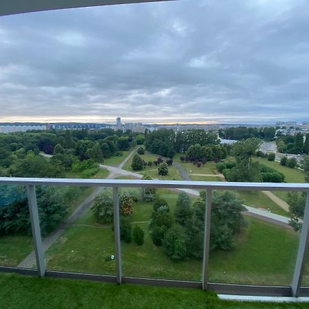 Apartament Przy Plazy De Luxe 70M2 Apartamento Gdansk Exterior foto
